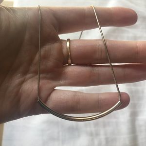 Gold bar necklace EUC!